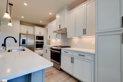 6059 Ives Avenue Spartanburg SC 29307