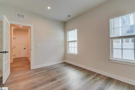 6059 Ives Avenue Spartanburg SC 29307