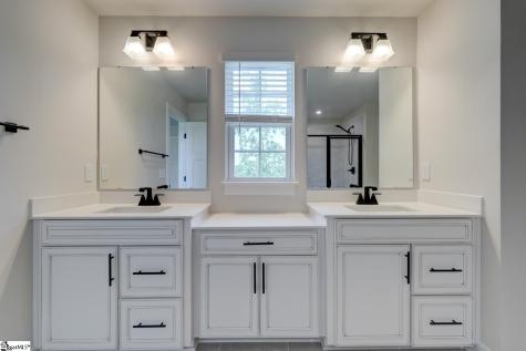 6059 Ives Avenue Spartanburg SC 29307