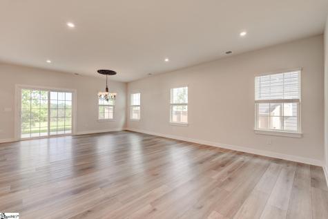 6059 Ives Avenue Spartanburg SC 29307