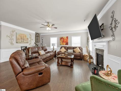 190 Colfax Drive Boiling Springs SC 29316