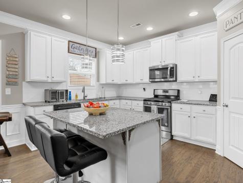 190 Colfax Drive Boiling Springs SC 29316