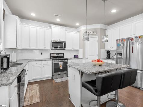 190 Colfax Drive Boiling Springs SC 29316