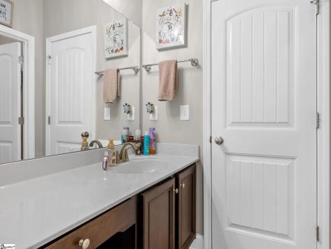 190 Colfax Drive Boiling Springs SC 29316