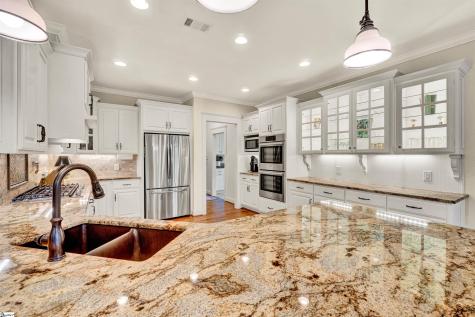 760 Woods Edge Drive Seneca SC 29672