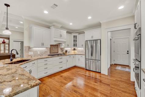 760 Woods Edge Drive Seneca SC 29672