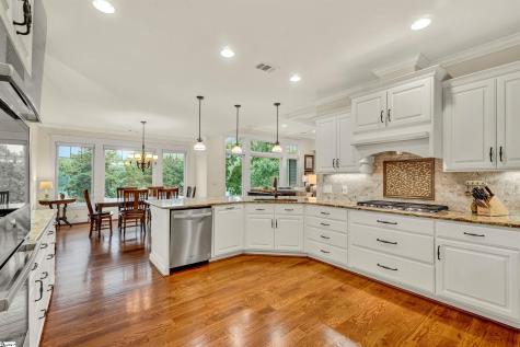 760 Woods Edge Drive Seneca SC 29672