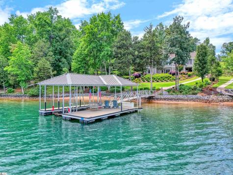 760 Woods Edge Drive Seneca SC 29672