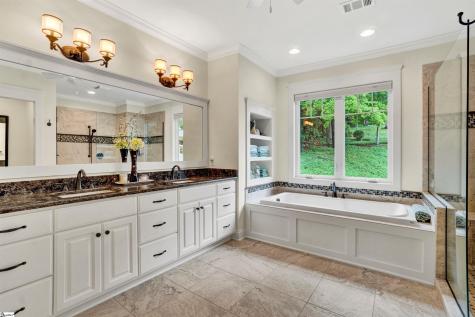 760 Woods Edge Drive Seneca SC 29672