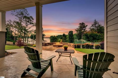760 Woods Edge Drive Seneca SC 29672