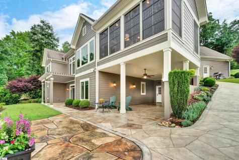 760 Woods Edge Drive Seneca SC 29672