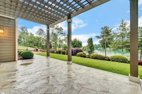 760 Woods Edge Drive Seneca SC 29672