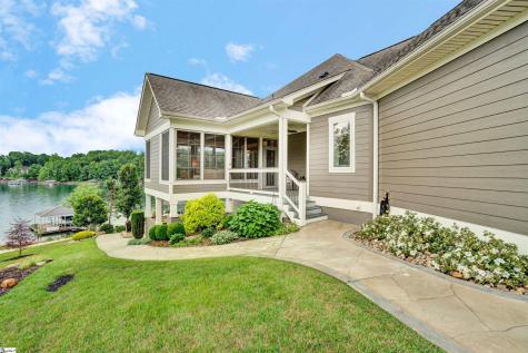760 Woods Edge Drive Seneca SC 29672