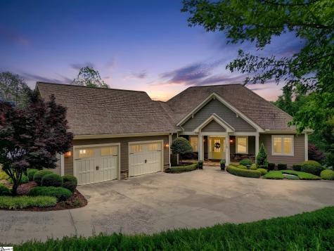 760 Woods Edge Drive Seneca SC 29672