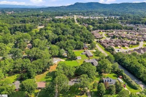 6 Covington Road Greenville SC 29617