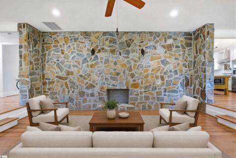 6 Covington Road Greenville SC 29617
