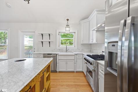 6 Covington Road Greenville SC 29617