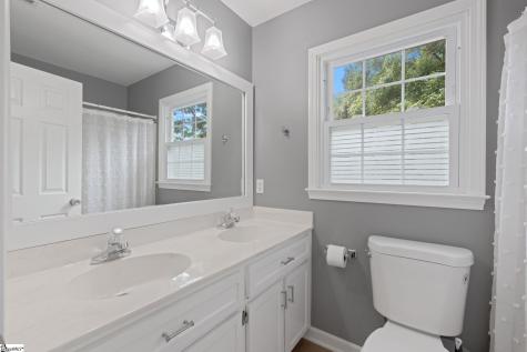 1031 Summit Drive Greenville SC 29609