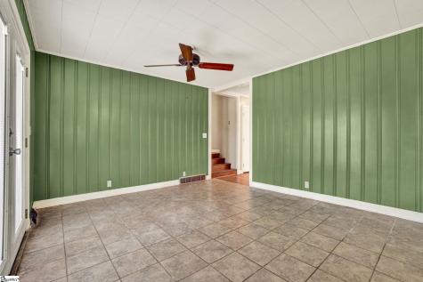 301 Dixon Street Clinton SC 29325