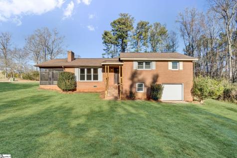 301 Dixon Street Clinton SC 29325