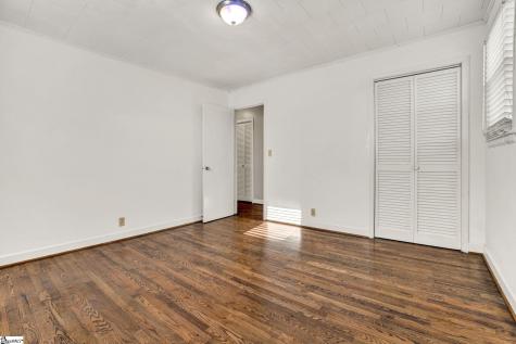 301 Dixon Street Clinton SC 29325