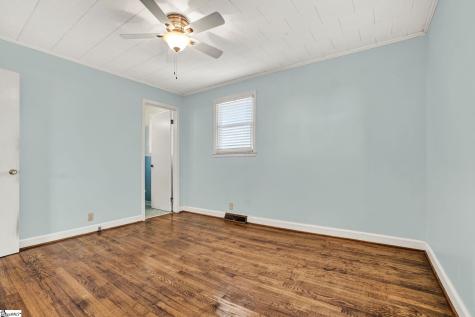 301 Dixon Street Clinton SC 29325