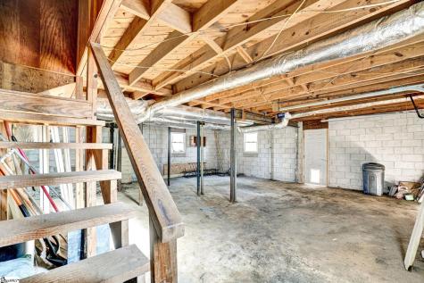 301 Dixon Street Clinton SC 29325