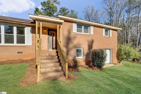 301 Dixon Street Clinton SC 29325