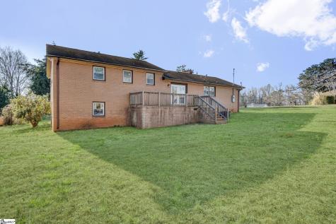 301 Dixon Street Clinton SC 29325