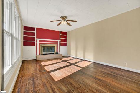 301 Dixon Street Clinton SC 29325