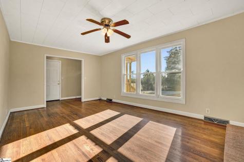 301 Dixon Street Clinton SC 29325