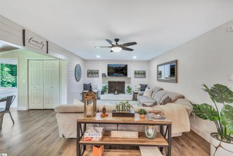 107 J Moore Avenue Townville SC 29689
