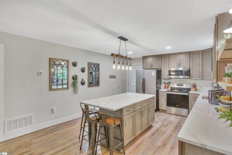 107 J Moore Avenue Townville SC 29689