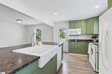 108 Mountain View Avenue Greer SC 29650