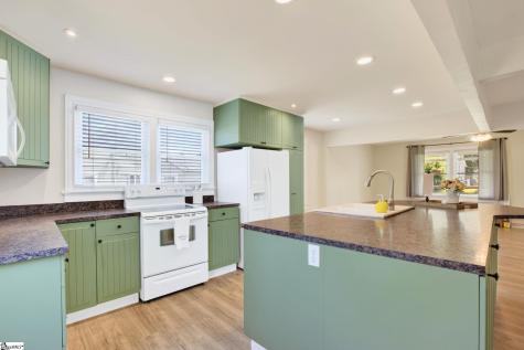 108 Mountain View Avenue Greer SC 29650