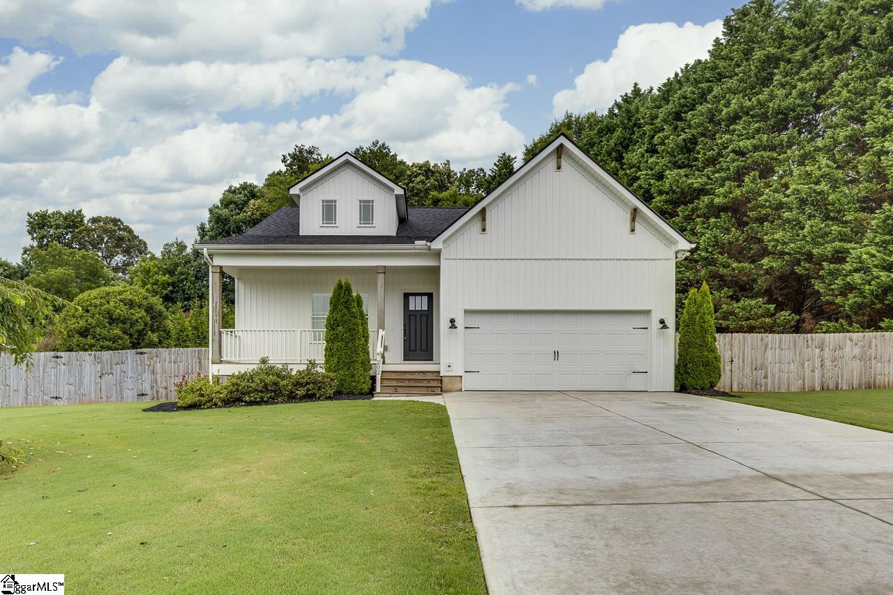 202 Meadow Lane Easley SC 29642