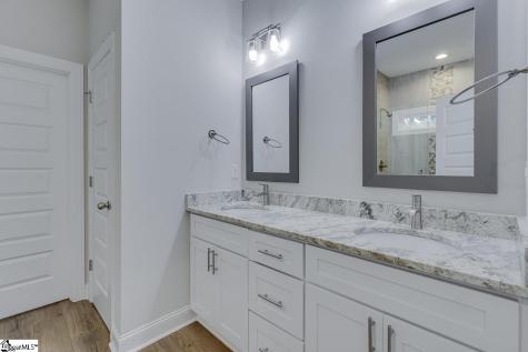 202 Meadow Lane Easley SC 29642