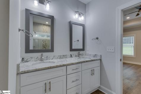 202 Meadow Lane Easley SC 29642