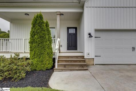202 Meadow Lane Easley SC 29642