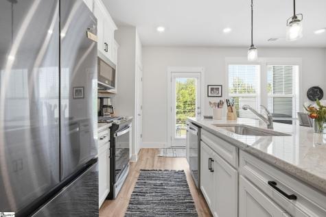 64 Mardale Lane Greenville SC 29609