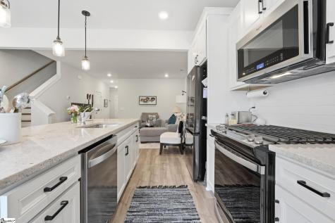 64 Mardale Lane Greenville SC 29609