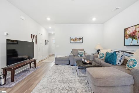64 Mardale Lane Greenville SC 29609