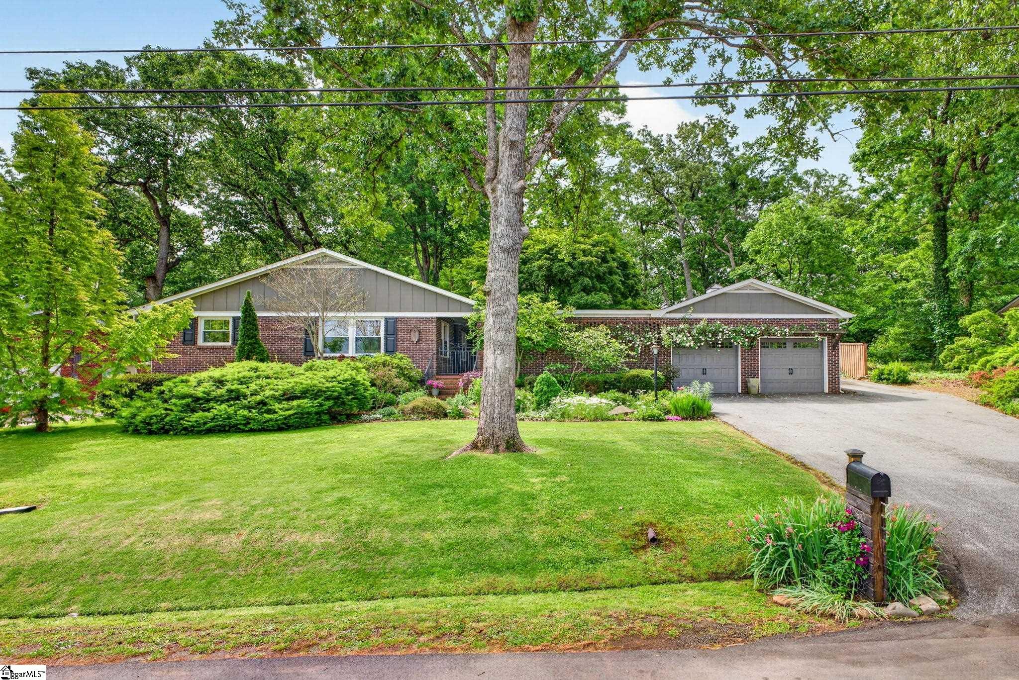6 Chickasaw Drive Greenville SC 29617