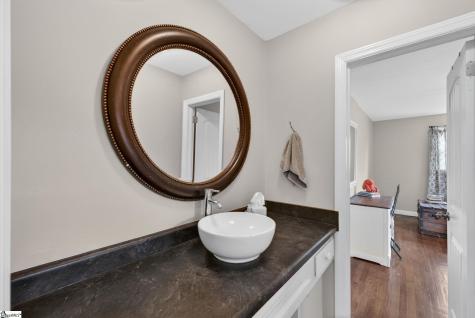6 Chickasaw Drive Greenville SC 29617