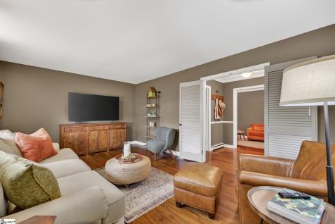 6 Chickasaw Drive Greenville SC 29617