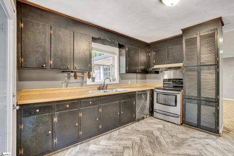 7 River Oaks Drive Greenville SC 29601