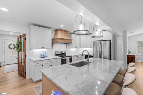 406 Huntington Road Easley SC 29642