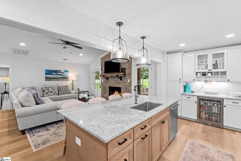 406 Huntington Road Easley SC 29642