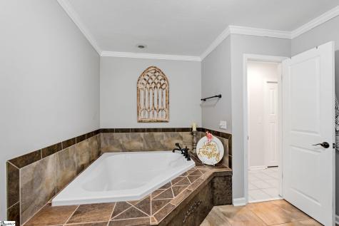 406 Huntington Road Easley SC 29642