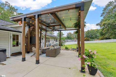 406 Huntington Road Easley SC 29642